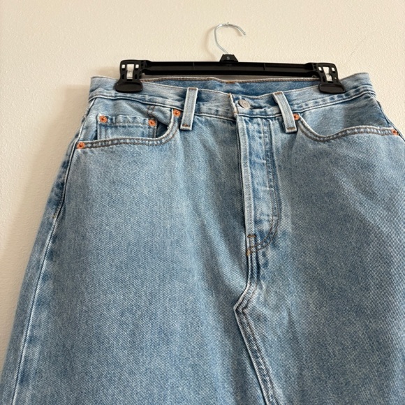 NWOT Levi's® Premium LONG ICON SKIRT Light Wash Blue Denim Women’s Jean Skirt. - Picture 8 of 16